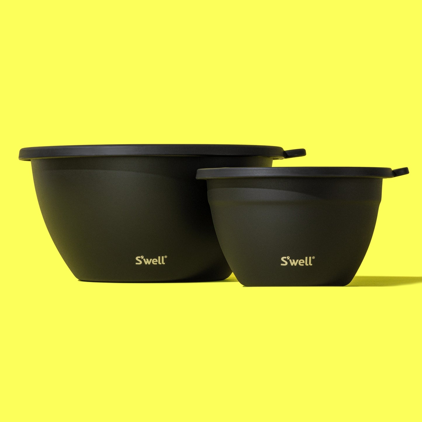 salad-bowl-kit-xl-184oz-f1 Swell-Onyx-Salad-Bowl-XL-Lifestyle.jpg