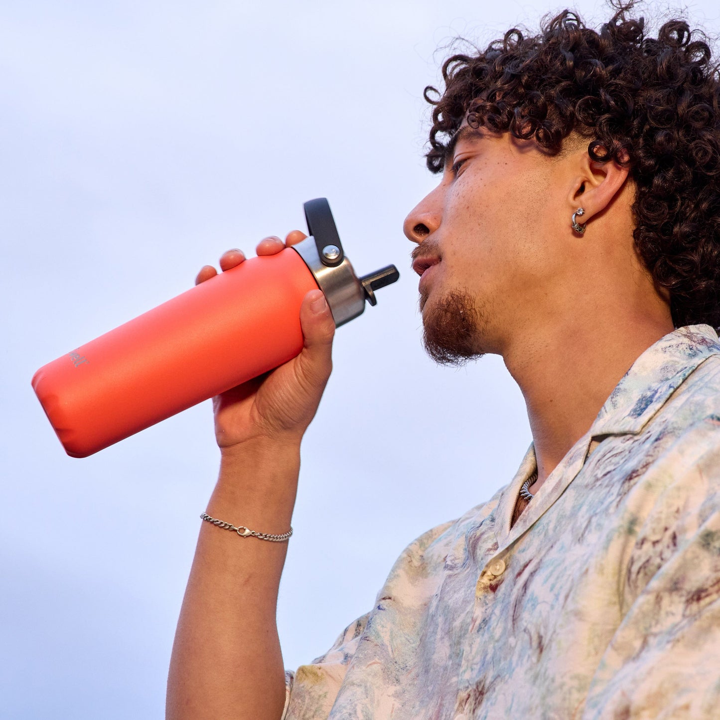 explorer-with-flip-straw-lid-24oz-b2 Swell-Radiant-Coral-Explorer.jpg