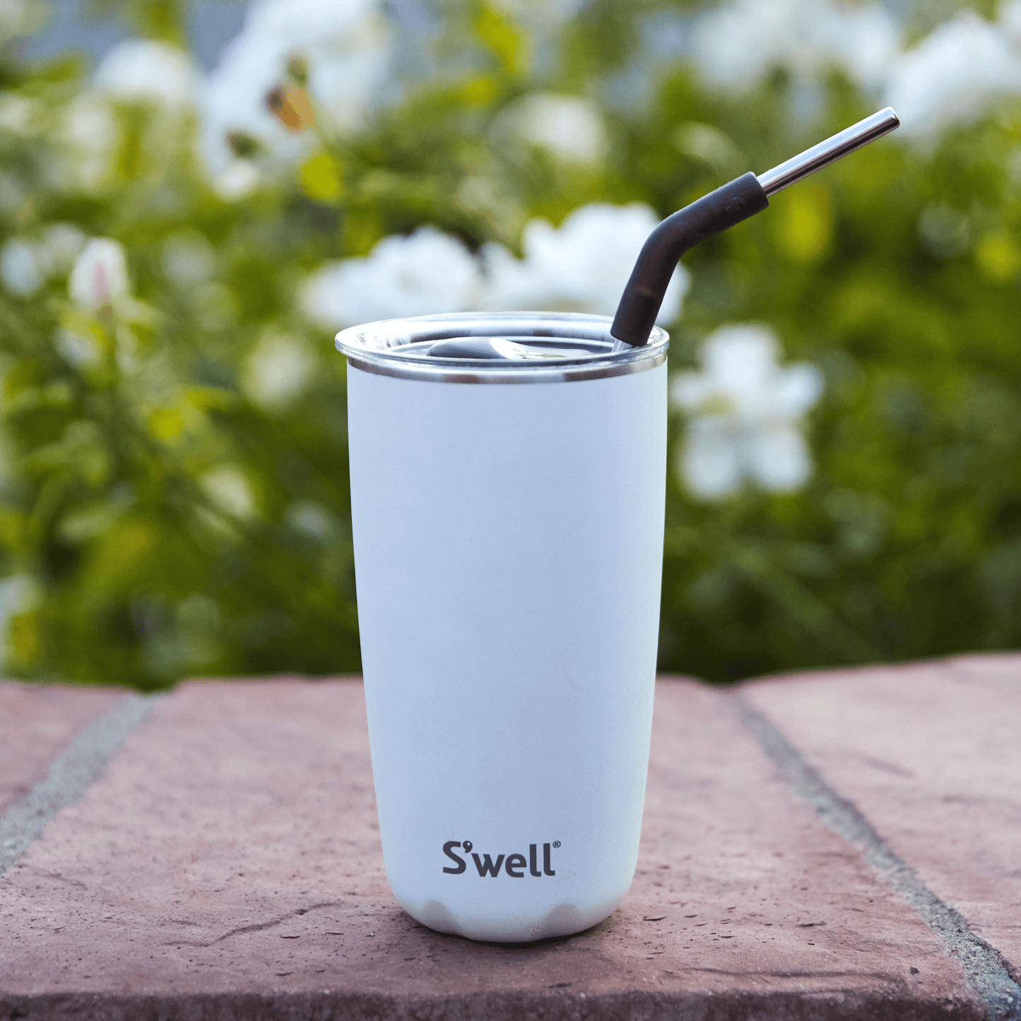 stainless-steel-straw-set-s4 Swell-Stainless-Steel-Straw-Set-Lifestyle-1.png